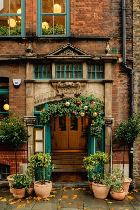 MALLOW REDEFINES CHRISTMAS DINING WITH A CUTTING-EDGE PLANT-BASED FEAST