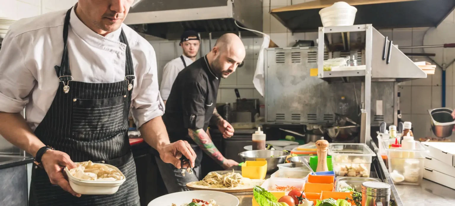 Ensuring Culinary Safety: A Closer Look at the HSEDocs Level 2 Food Safety Course